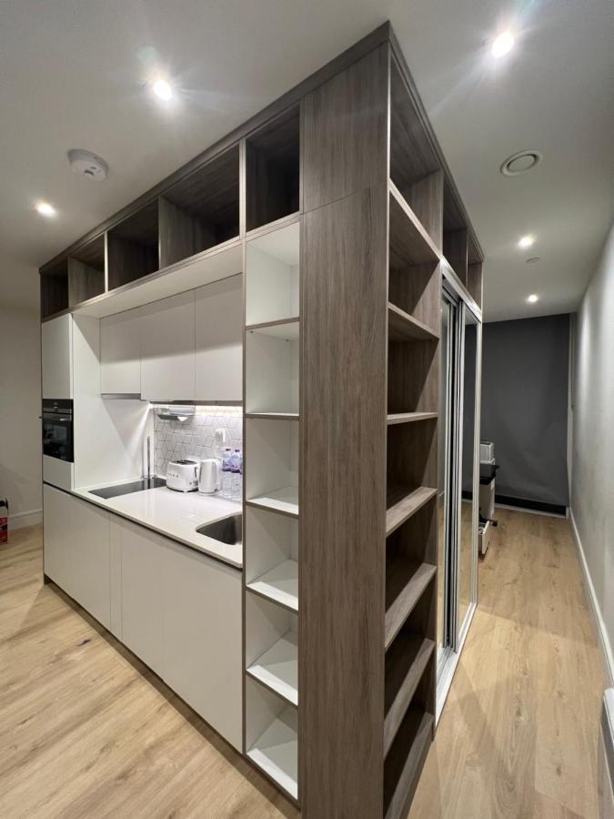 London Heathrow Airport Apartment Voyager House Terminal 12345 - Ev Electric And Parking Available Ґіллінґдон Екстер'єр фото