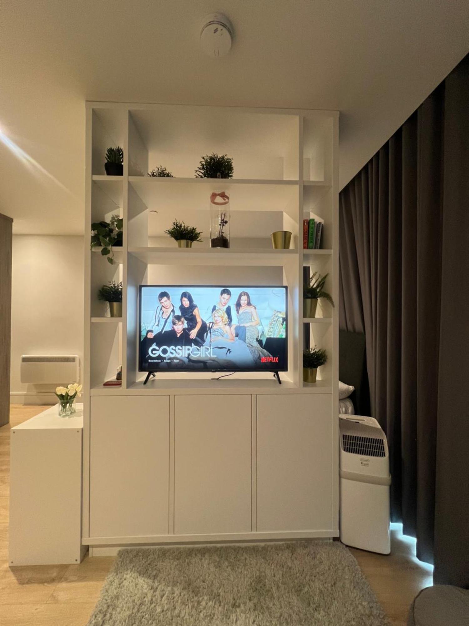London Heathrow Airport Apartment Voyager House Terminal 12345 - Ev Electric And Parking Available Ґіллінґдон Екстер'єр фото